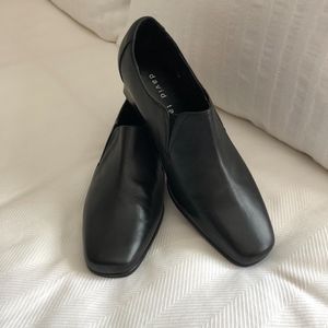 David Tate Black Leather Loafer--Size 6W